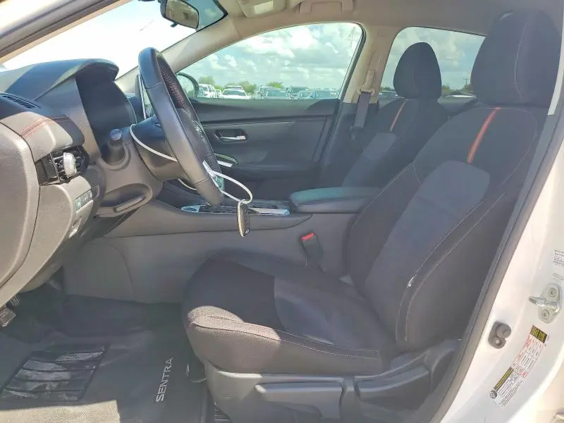2024 NISSAN SENTRA SR  