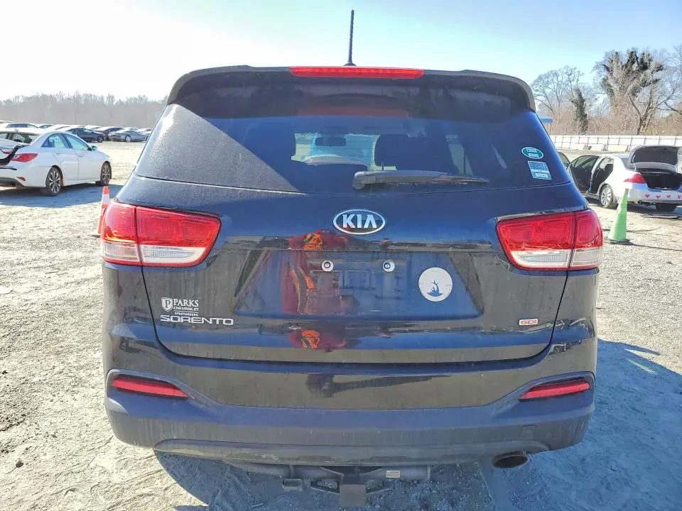 2017 KIA SORENTO LX  