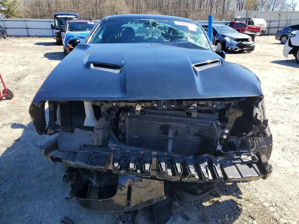 2016 DODGE CHALLENGER SXT  