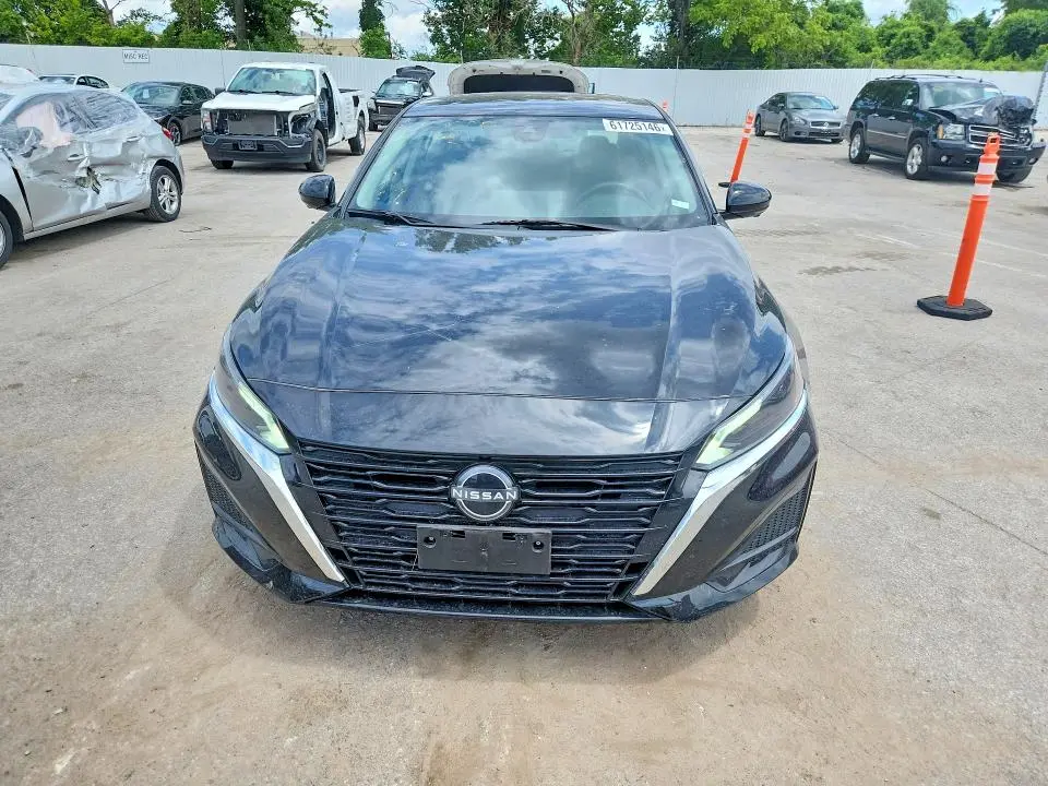 2025 NISSAN ALTIMA SL  