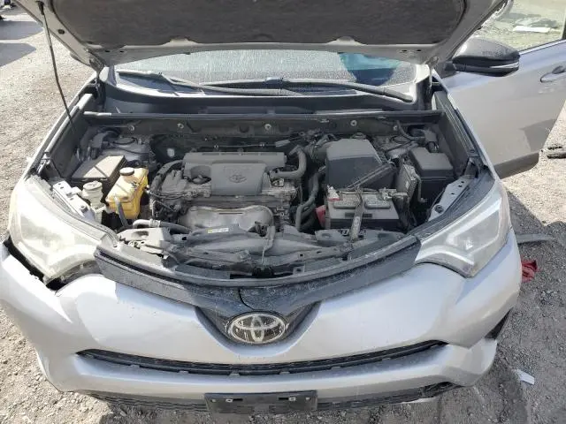 2018 TOYOTA RAV4 SE  
