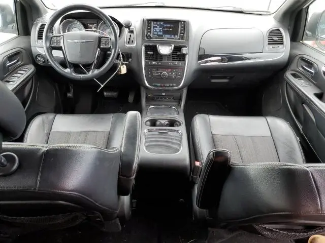 2014 CHRYSLER TOWN & COUNTRY S  