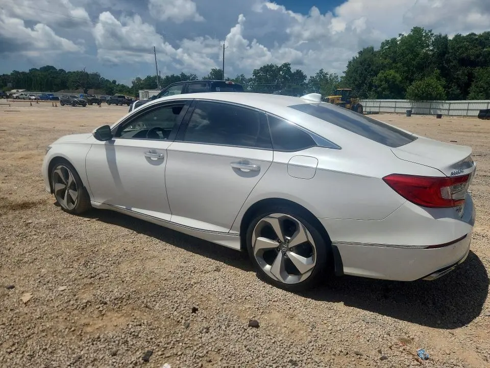 2019 HONDA ACCORD TOURING  