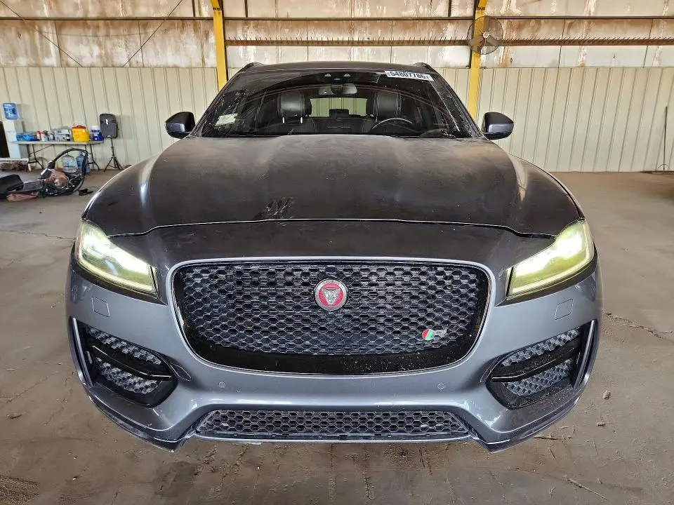2018 JAGUAR F-PACE R - SPORT  