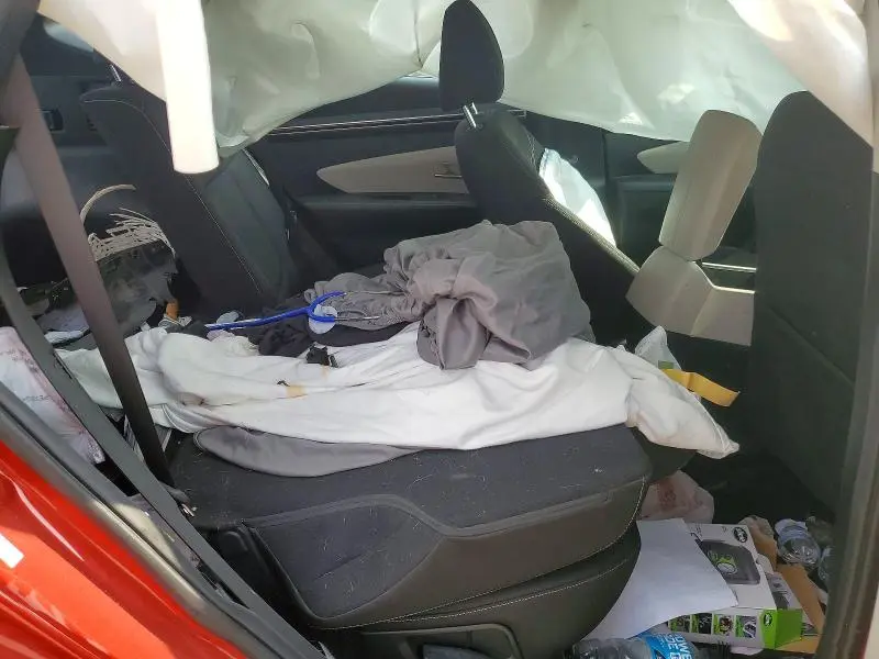 2022 HYUNDAI TUCSON SE  