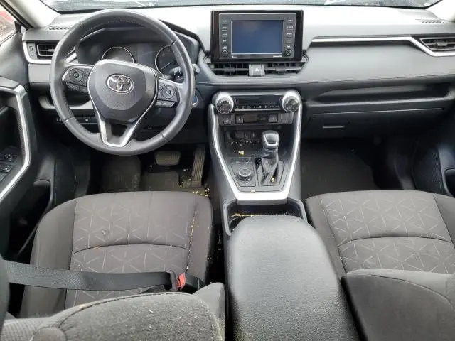 2021 TOYOTA RAV4 XLE  