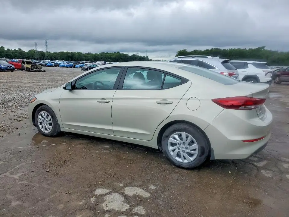 2018 HYUNDAI ELANTRA SE  