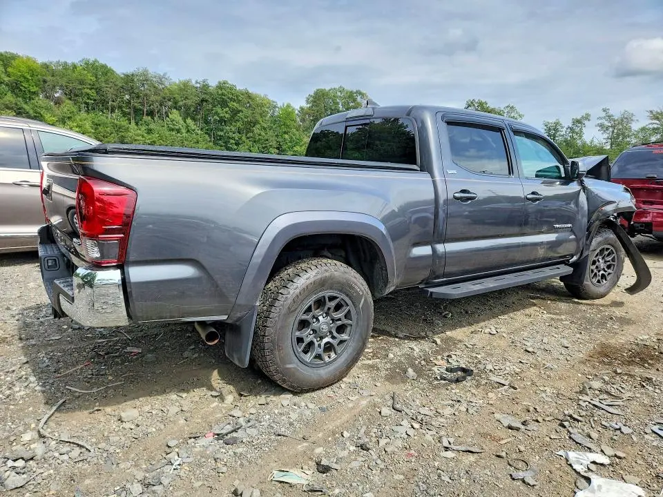2018 TOYOTA TACOMA SR5 V6  