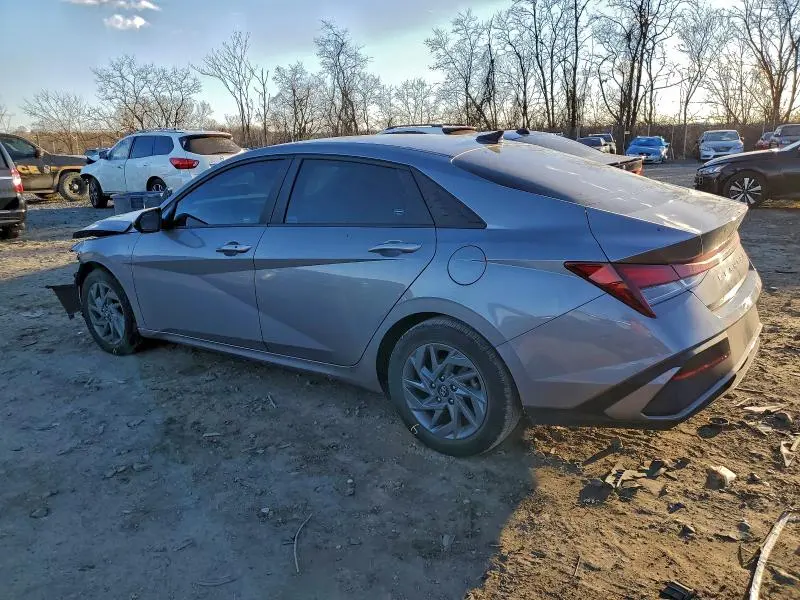 2024 HYUNDAI ELANTRA SEL  