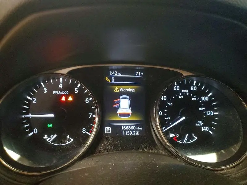 2016 NISSAN ROGUE SL  