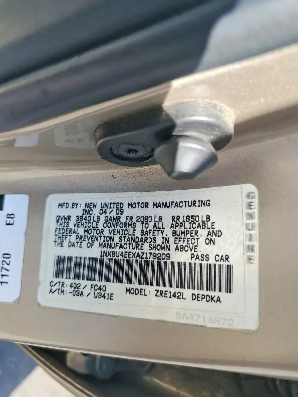 2010 TOYOTA COROLLA LE  