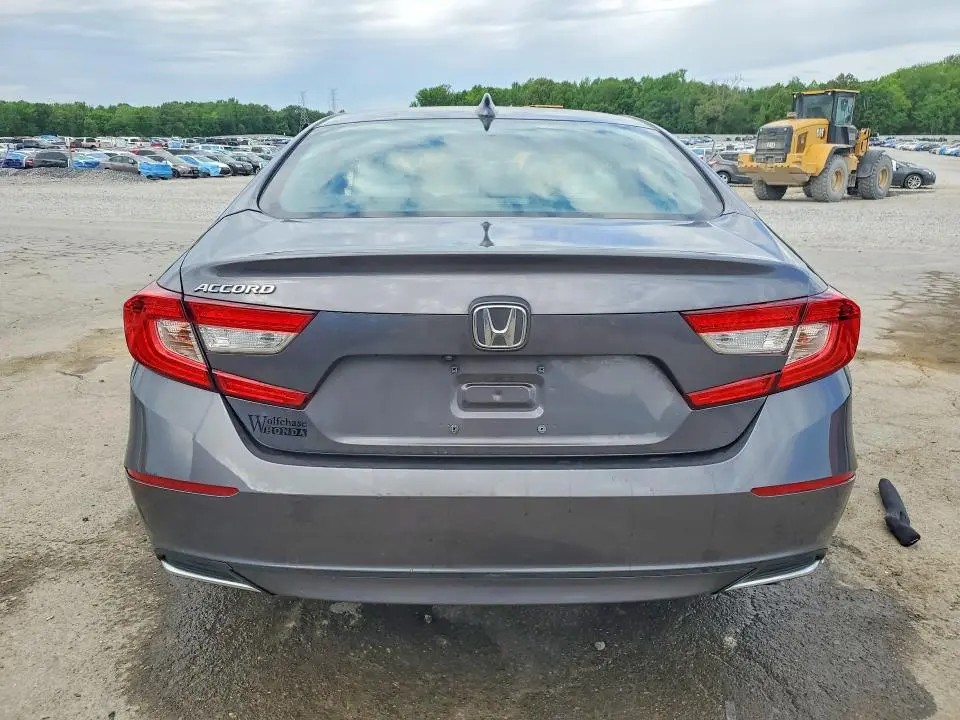 2018 HONDA ACCORD LX  