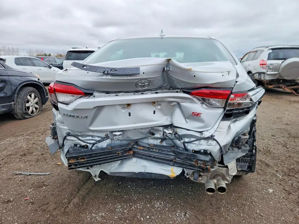 2022 TOYOTA COROLLA SE  