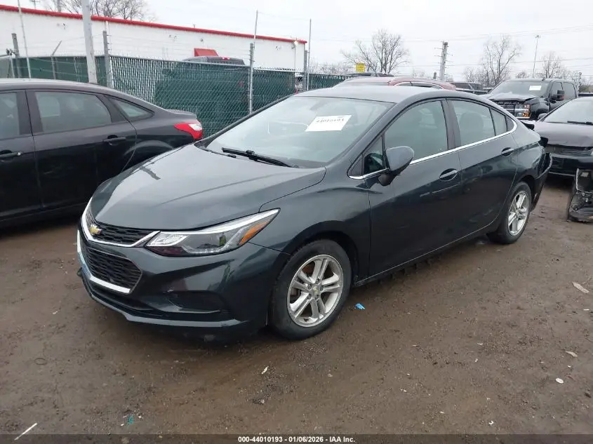 2018 CHEVROLET CRUZE LT AUTO