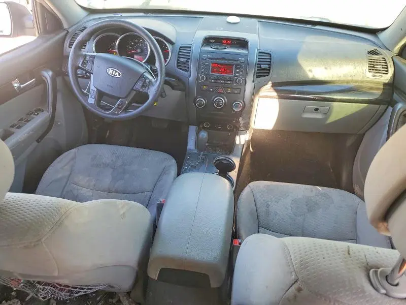 2013 KIA SORENTO LX  