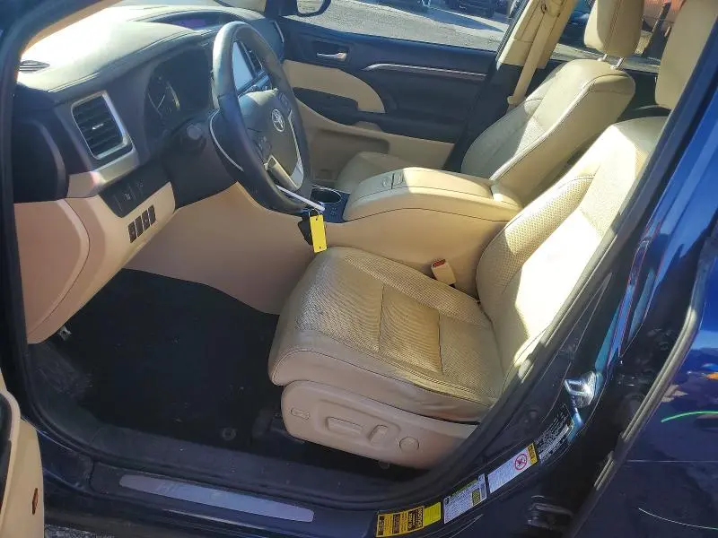 2016 TOYOTA HIGHLANDER LIMITED  