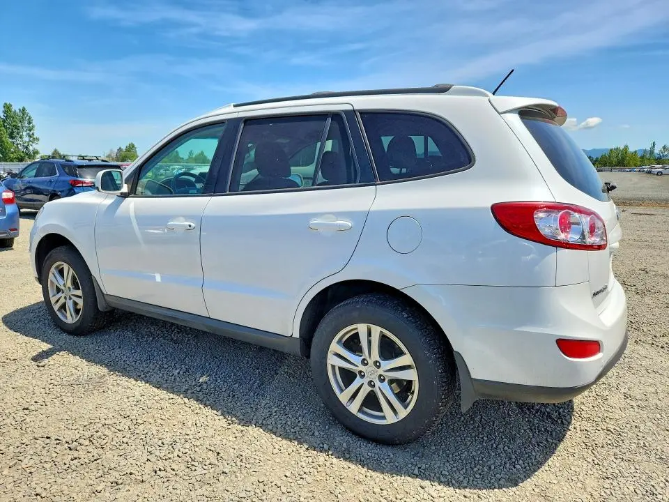 2012 HYUNDAI SANTA FE SE  
