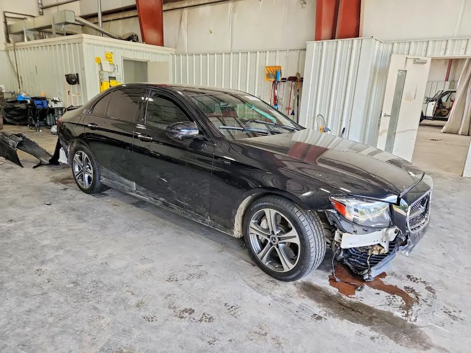 2017 MERCEDES-BENZ E 300 4MATIC  