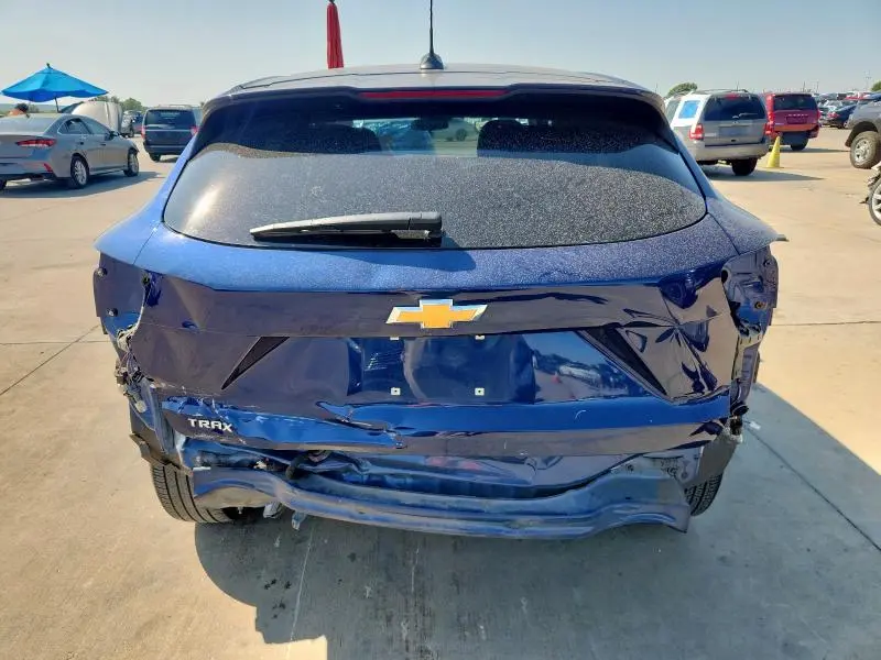 2024 CHEVROLET TRAX LS  