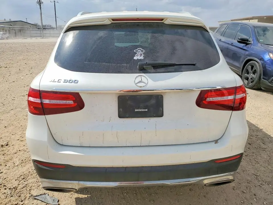 2019 MERCEDES-BENZ GLC 300  