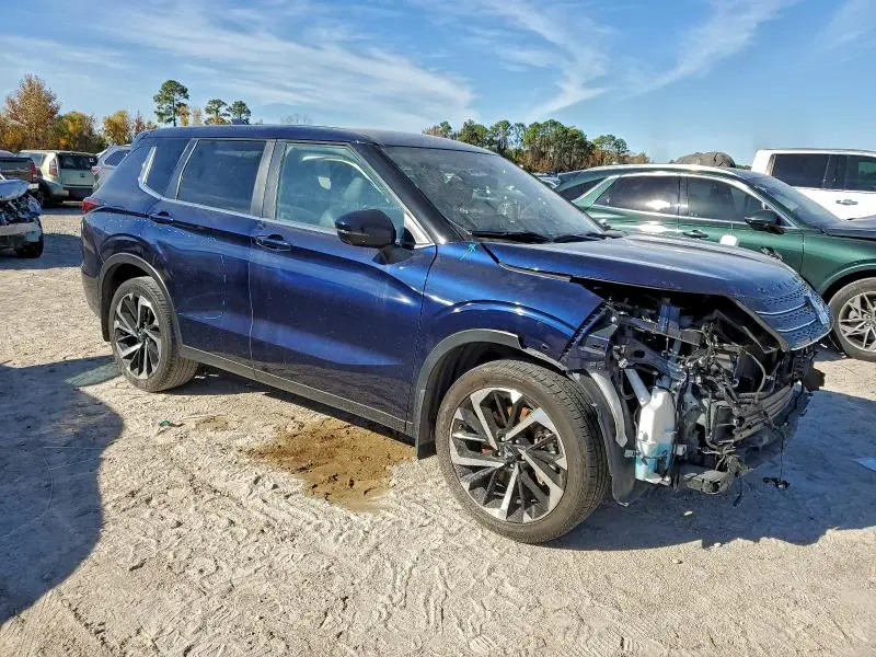 2023 MITSUBISHI OUTLANDER SE  
