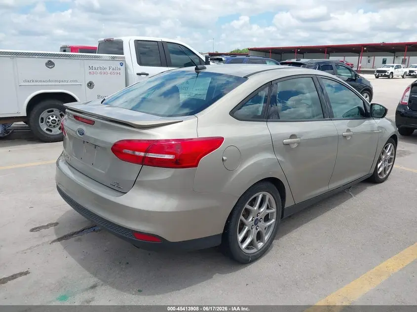 2015 FORD FOCUS SE