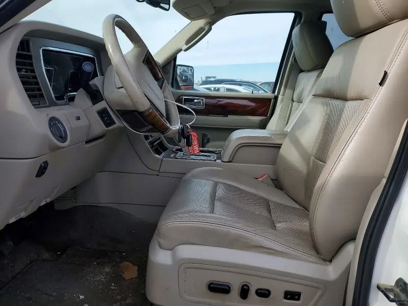 2013 LINCOLN NAVIGATOR   
