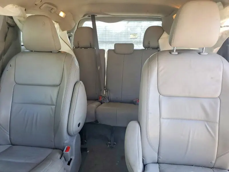 2015 TOYOTA SIENNA XLE 7-PASSENGER  