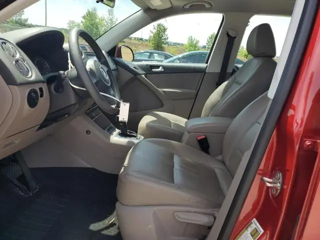 2011 VOLKSWAGEN TIGUAN S  