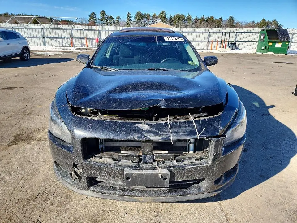 2012 NISSAN MAXIMA S  