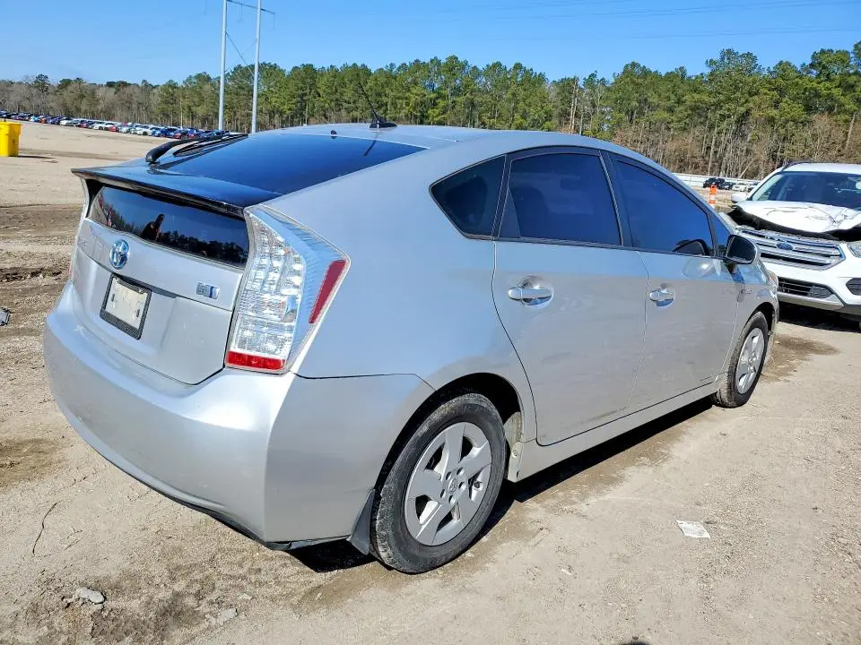 2011 TOYOTA PRIUS   