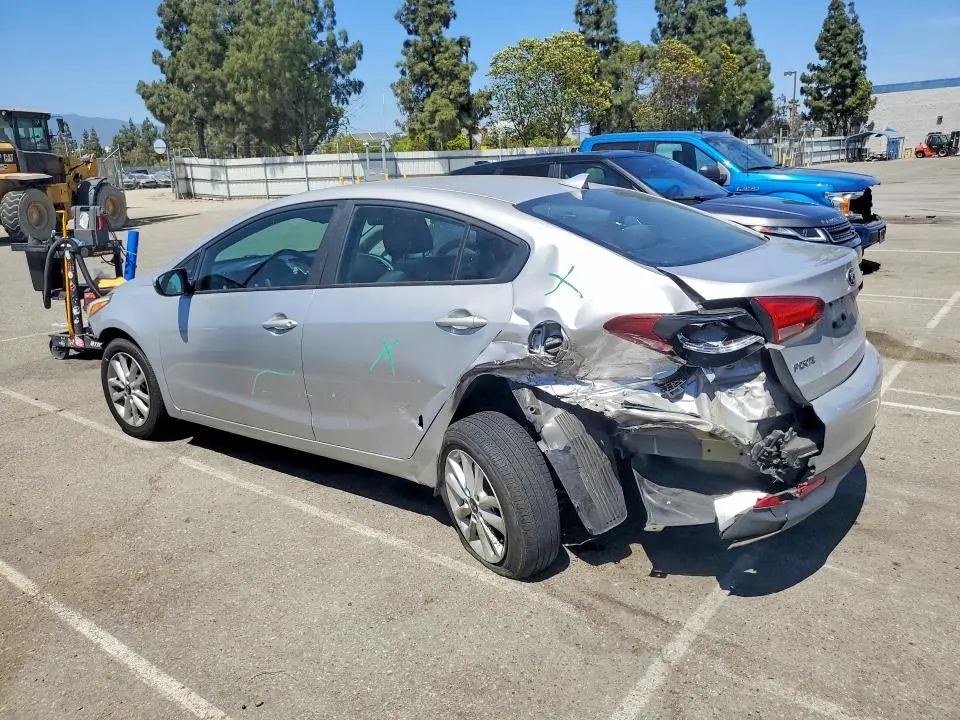 2017 KIA FORTE LX  