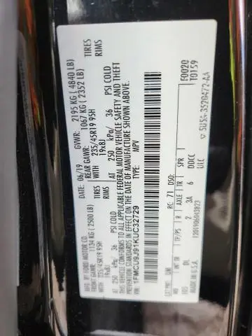 2019 FORD ESCAPE TITANIUM  