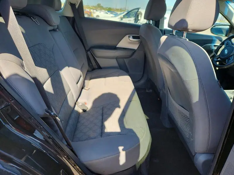 2019 KIA NIRO LX  