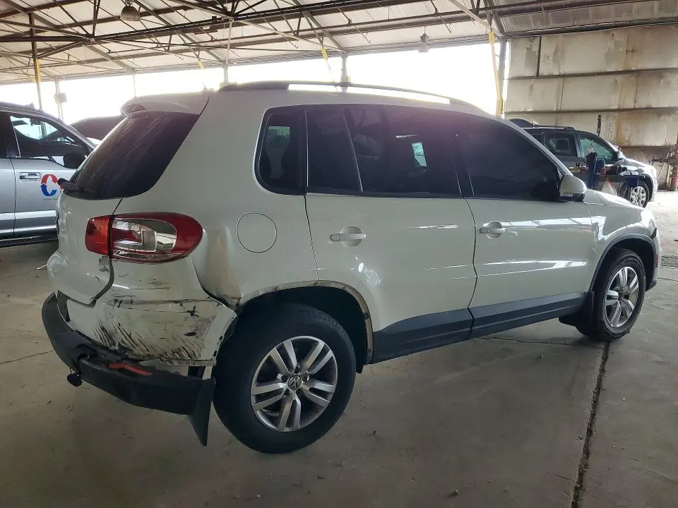 2016 VOLKSWAGEN TIGUAN S  