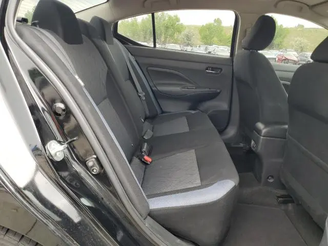 2023 NISSAN VERSA SV  