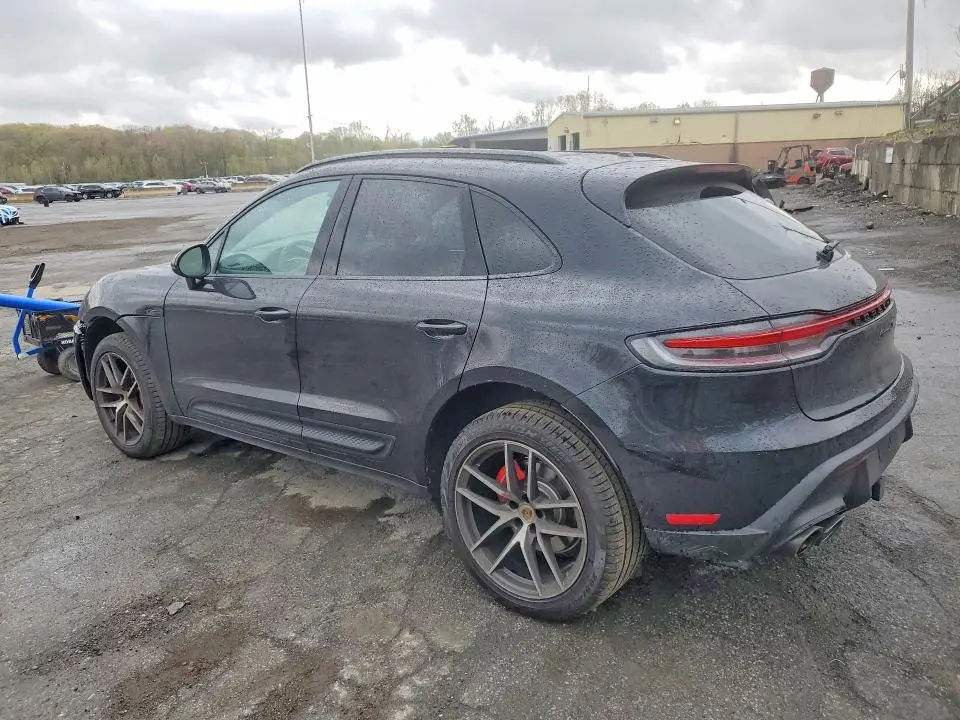 2026 PORSCHE MACAN S  