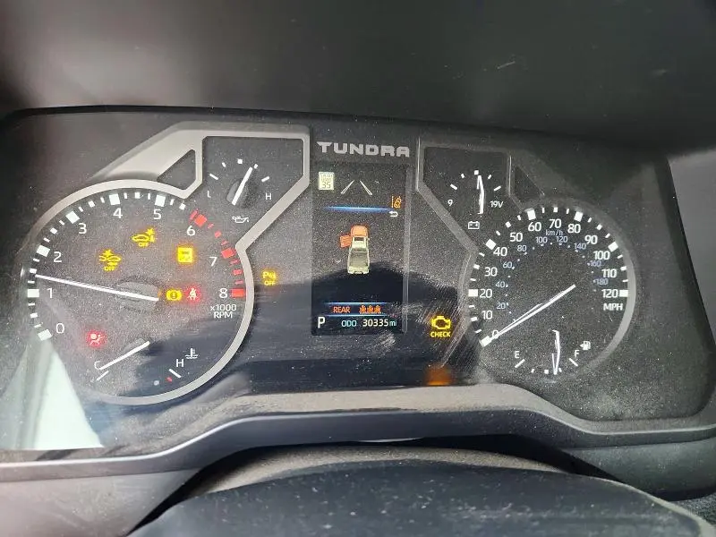 2022 TOYOTA TUNDRA SR5  