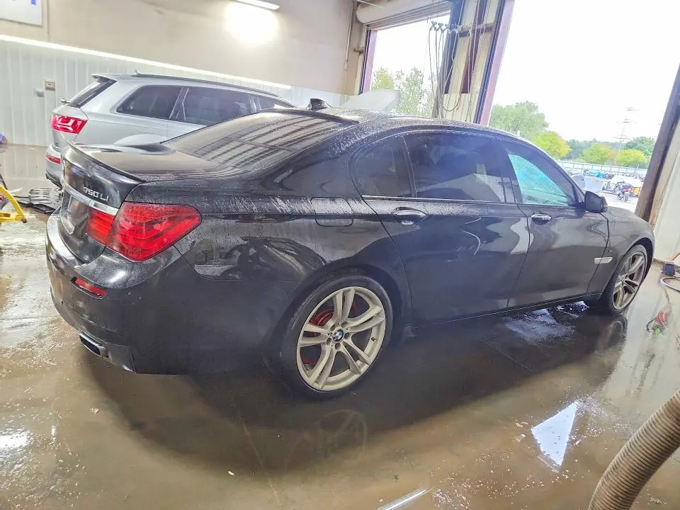 2013 BMW 750 LXI  
