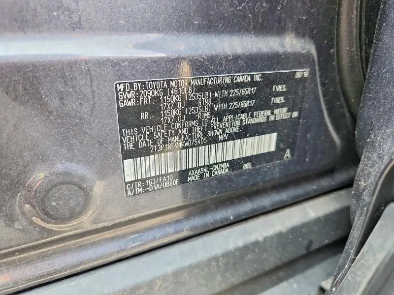2019 TOYOTA RAV4 XLE  