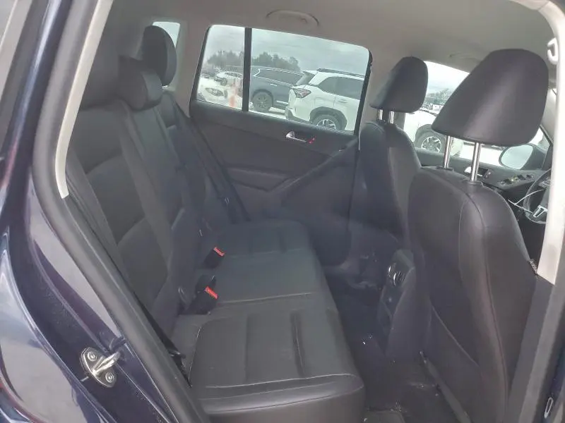 2016 VOLKSWAGEN TIGUAN S  