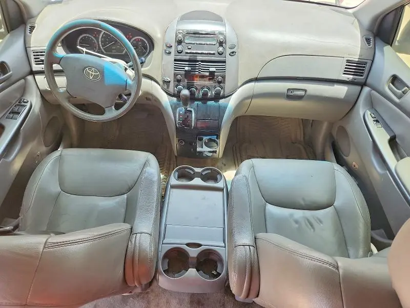 2010 TOYOTA SIENNA CE 8-PASSENGER  