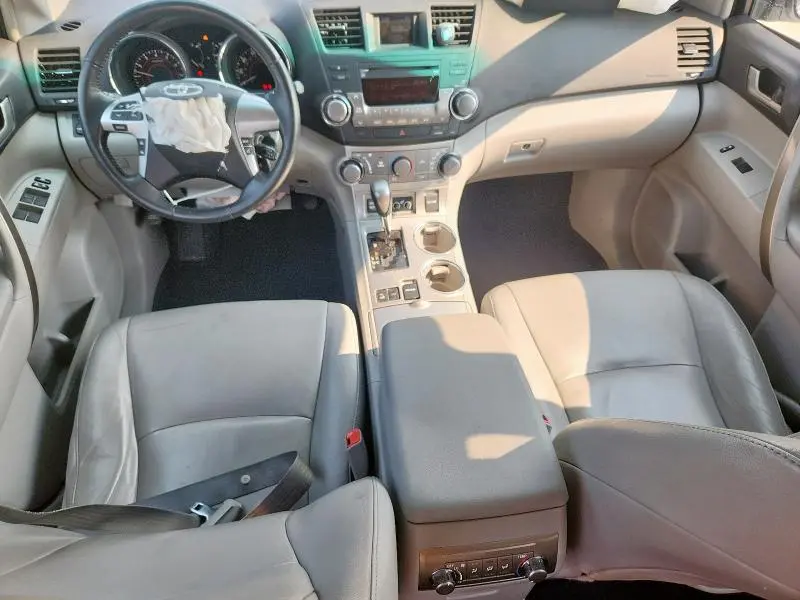 2012 TOYOTA HIGHLANDER BASE  