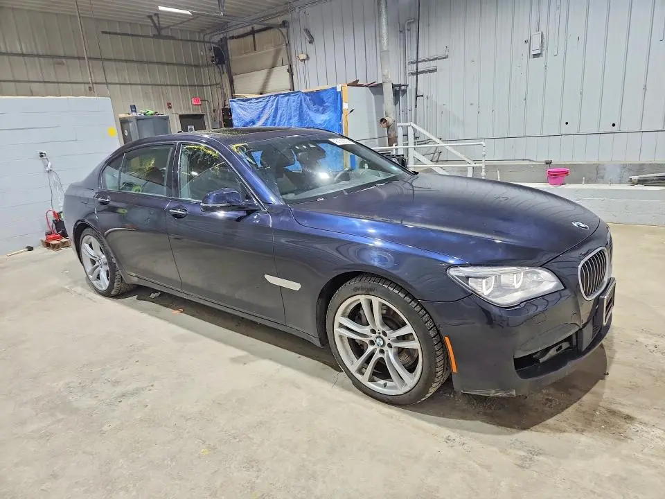 2015 BMW 750 LXI  