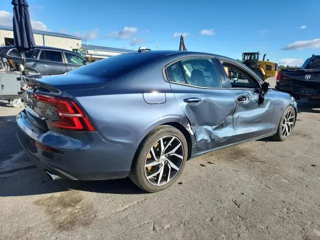 2019 VOLVO S60 T6 MOMENTUM  