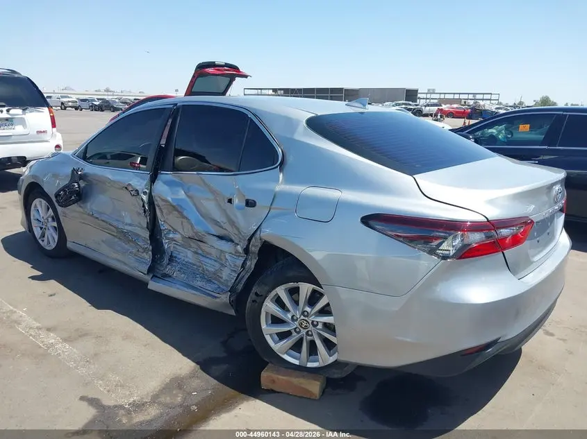 2022 TOYOTA CAMRY LE