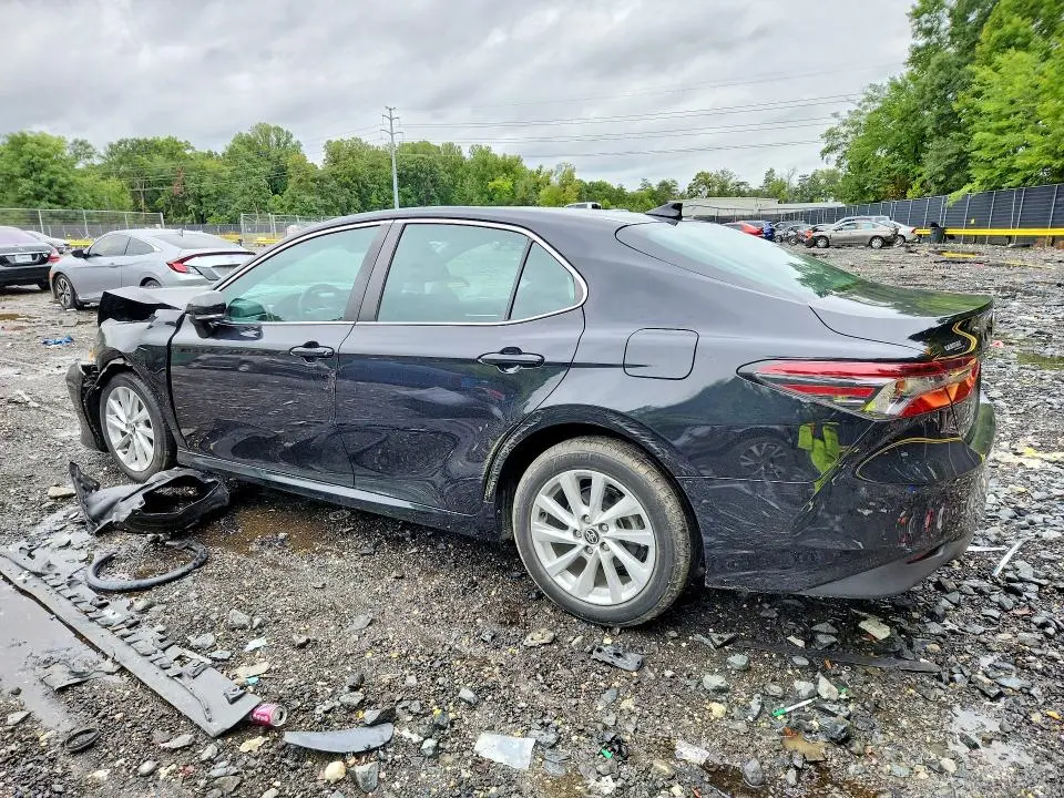 2021 TOYOTA CAMRY LE  