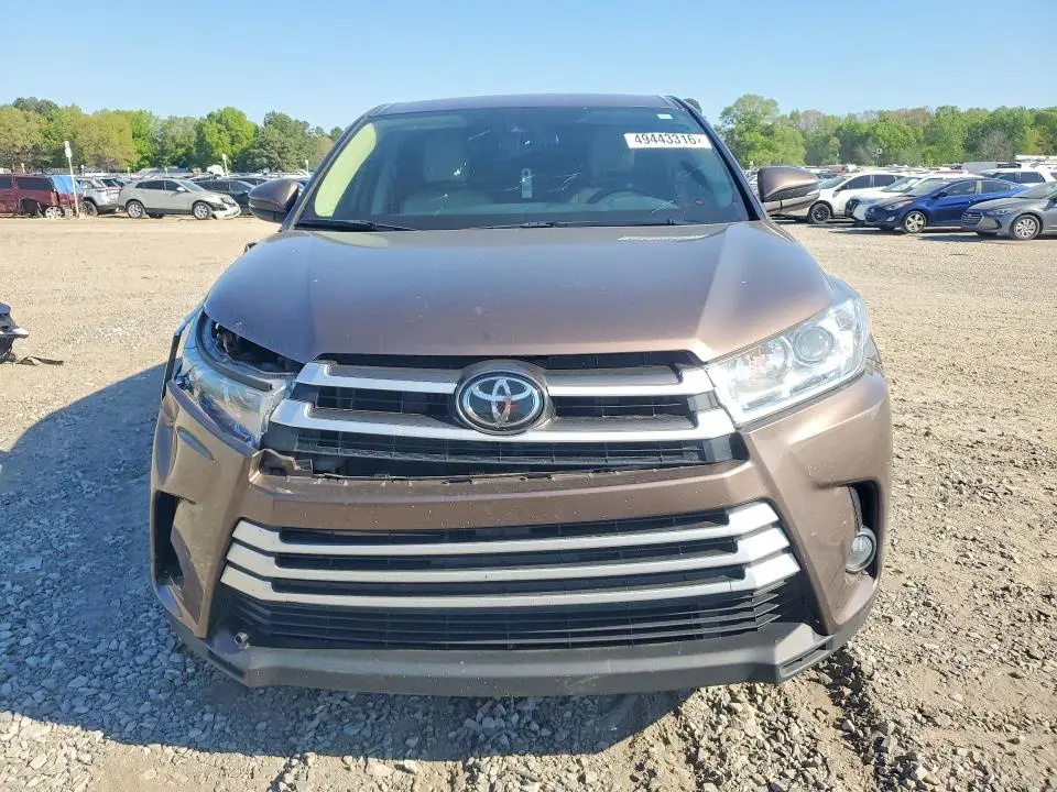 2019 TOYOTA HIGHLANDER LE PLUS  