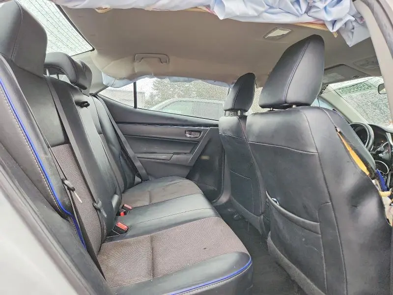 2017 TOYOTA COROLLA SE  