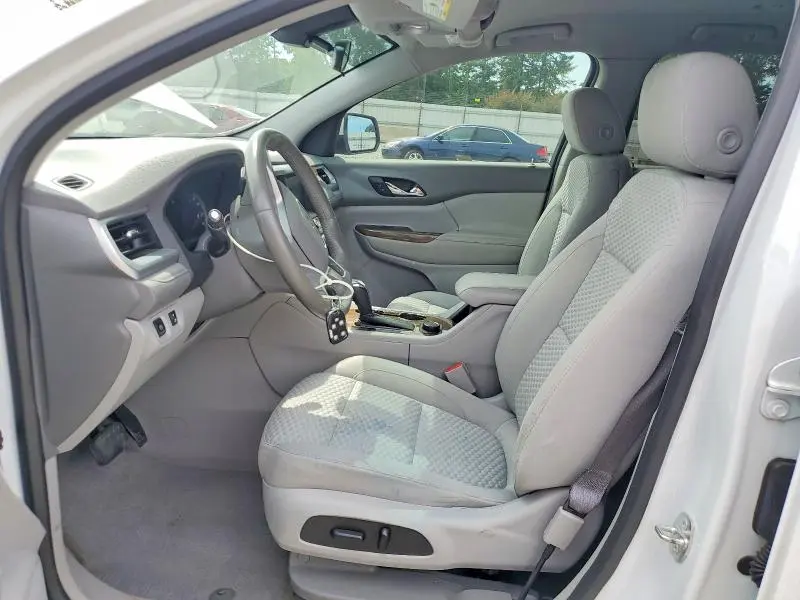 2017 GMC ACADIA SLE  